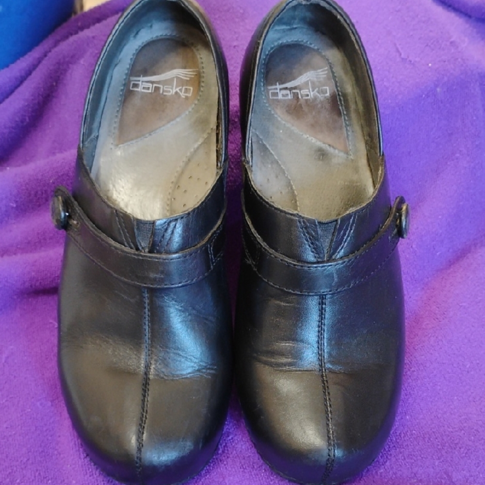 Dansko Women's Black Leather Mules 8.5